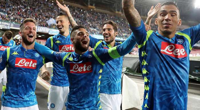 Champions, vittoria al san Paolo: Insigne spedisce gli azzurri al comando del girone C