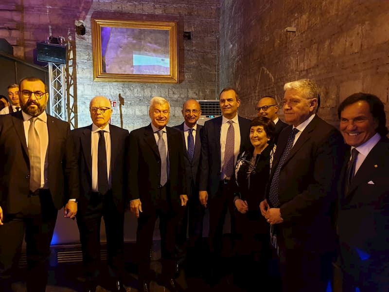 Luigi de Magistris: “Napoli sempre più una potenza nel Paese. E anche la mentalità è cambiata: i napoletani si stanno ribellando alla criminalità” de magistris convegno lo sviluppo del sud italia