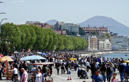 A Pasqua Napoli vuota e senza turisti. L’anno scorso battemmo tutti i record