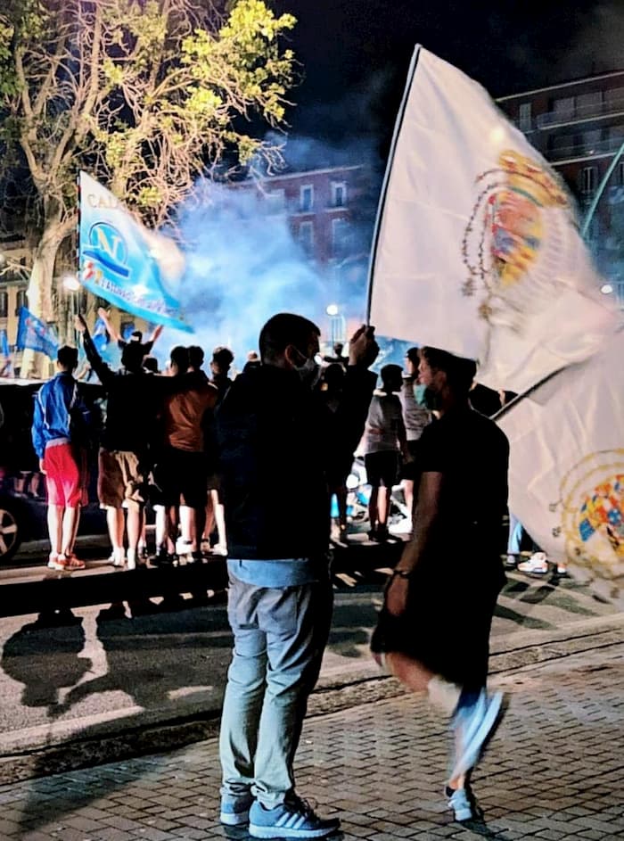 Napoli, festeggiamenti Coppa Italia: quando le emozioni superano le regole