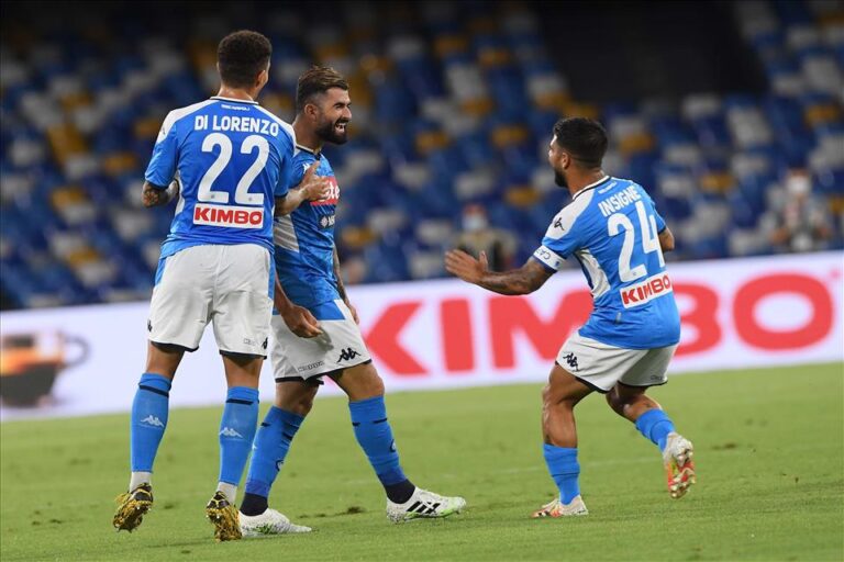 Napoli-Sassuolo: 2-0 Hysaj ed Allan regalano il successo agli azzurri