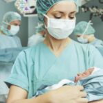 Psicosi del parto in ospedale: boom nelle cliniche