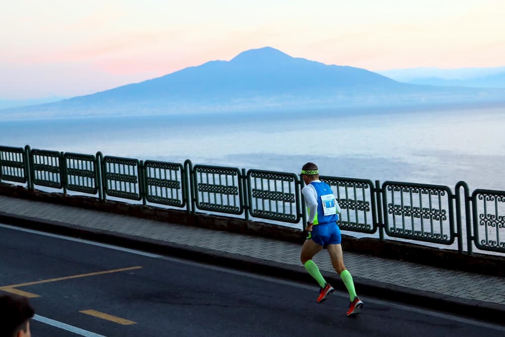 Sorrento Positano Digital Running Festival, al via la gara virtuale: runners in collegamento da tutto il mondo