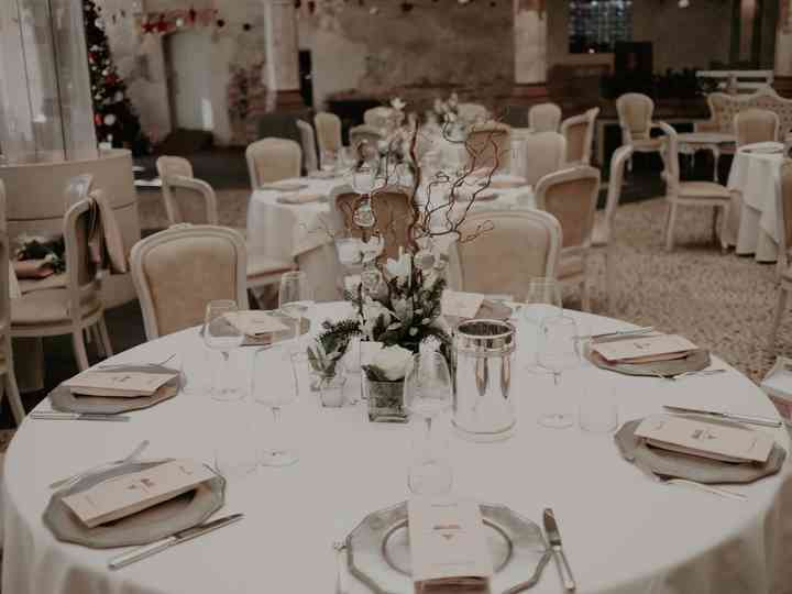 Ischia, festa di matrimonio al ristorante: sanzioni per sposi e invitati
