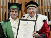 Alberto Angela riceva la laurea honoris causa in Geologia dalla Federico II Alberto Angela