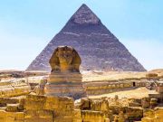 L’orchestra del Teatro San Carlo di Napoli in concerto alle piramidi di Giza L'orchestra