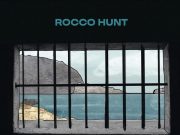 Pe’ vula’ n’ata vota, il brano di Rocco Hunt contro la violenza e la criminalità Pe' vula'