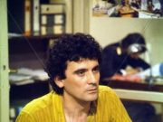 Il Gran Caffè Grambrinus accende l’albero di Natale dedicato a Massimo Troisi Il Gran