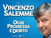 Vincenzo Salemme raddoppia le date del suo spettacolo a Caserta: il 25 luglio nuova replica di “Ogni promessa è debito” al festival Un’Estate da Belvedere