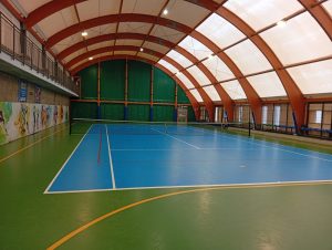 Il campo da tennis al coperto del Garden Sport
