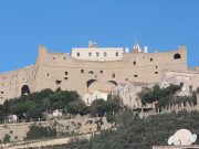 Castel Sant’Elmo, storia di una fortezza tra guerra, potere e sguardo sulla città Castel Sant’Elmo, storia di una fortezza tra guerra, potere e sguardo sulla città