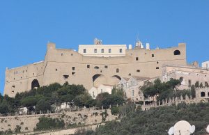 Castel Sant’Elmo, storia di una fortezza tra guerra, potere e sguardo sulla città Castel Sant’Elmo, storia di una fortezza tra guerra, potere e sguardo sulla città