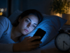 La luce degli schermi stanca davvero? Effetti di smartphone e LED su cervello e sonno