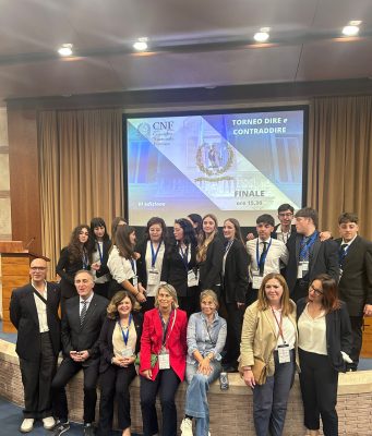 Gli studenti del liceo ‘Marone’ Campioni nazionali di eloquenza a Roma Gli alunni del Marone campioni del dicere ius