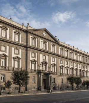 IIl Real Albergo dei Poveri tra architettura e controllo nella Napoli borbonica Il Real Albergo dei Poveri tra architettura e controllo nella Napoli borbonica