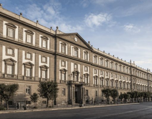 Il Real Albergo dei Poveri tra architettura e controllo nella Napoli borbonica Il Real Albergo dei Poveri tra architettura e controllo nella Napoli borbonica
