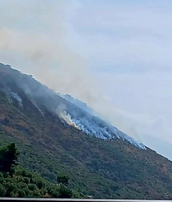 Grosso incendio a Nerano di Massa Lubrense Incendio