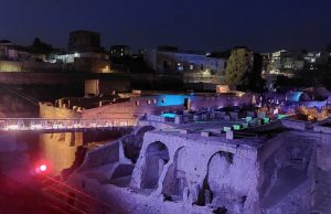 Dal 17 luglio i ‘Venerdi di Ercolano’ tra arte, archeologia e rovine illuminate "I Venerdì do Ercolano" l'archeologia dl chiaro di luna