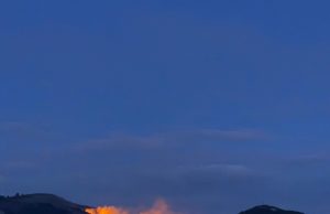 Fuoco sull’Alta Via dei Monti Lattari a Vico equense Sentiero 300 in fiamme