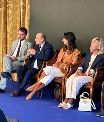 Castrolab dona ecografo pediatrico al Santobono: cerimonia con le istituzioni nazionali e regionali